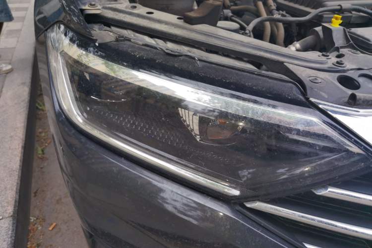 Used Volkswagen Sagitar 2021 200TSI DSG Comfort Connect Edition Right Front Headlight