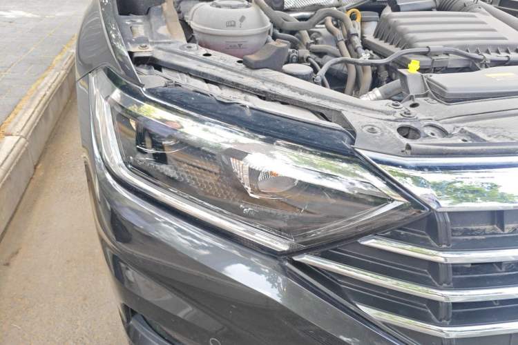 Used Volkswagen Sagitar 2021 280TSI DSG Luxury Smart Connectivity Edition Right Front Headlight
