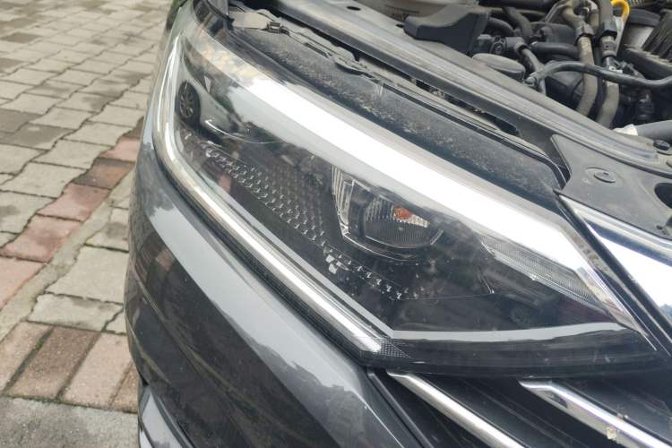 Used Volkswagen Sagitar 2021 280TSI DSG Excellence Edition Right Front Headlight