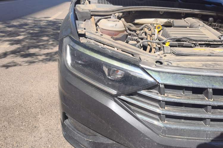 Used Volkswagen Sagitar 2021 280TSI DSG Comfort Connect Edition Right Front Headlight