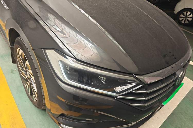 Used Volkswagen Sagitar 2021 280TSI DSG Excellence Edition Right Front Headlight
