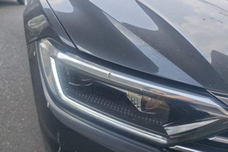 Used Volkswagen Sagitar 2021 200TSI DSG Comfort Connect Edition Right Front Headlight