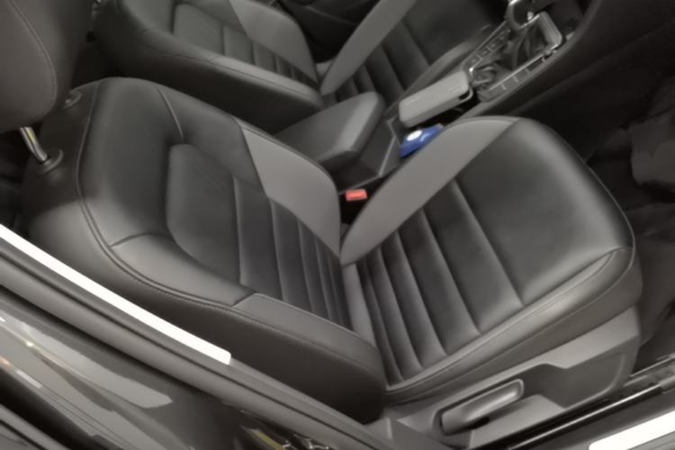 Used Volkswagen Sagitar 2021 280TSI DSG Excellence Edition Right Front Seat