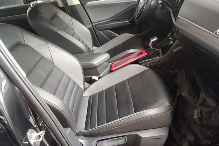 Used Volkswagen Sagitar 2021 280TSI DSG Excellence Edition Right Front Seat