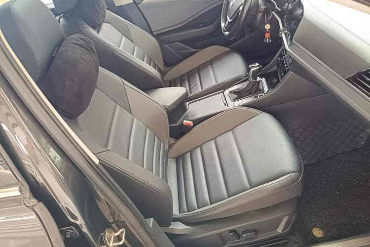 Used Volkswagen Sagitar 2021 280TSI DSG Comfort Connect Edition Right Front Seat