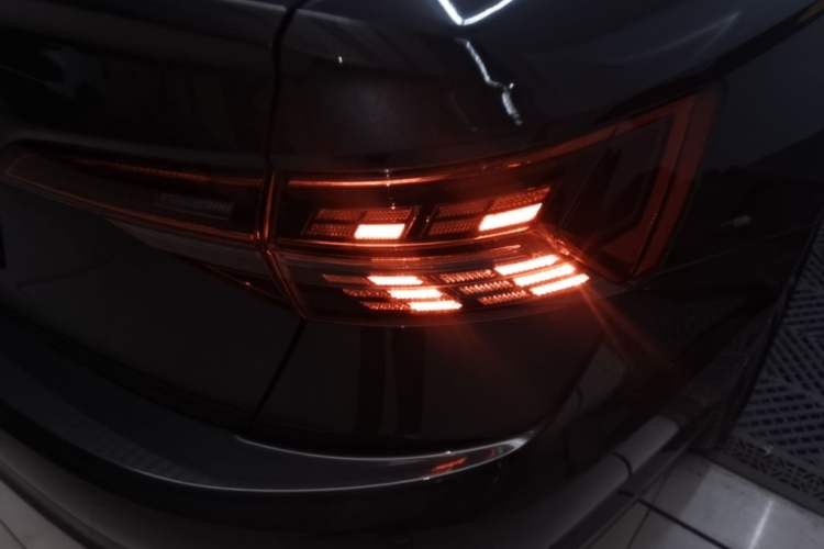Used Volkswagen Sagitar 2021 280TSI DSG Excellence Edition Right Rear Taillight