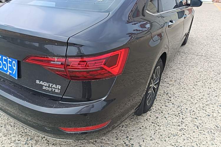 Used Volkswagen Sagitar 2021 200TSI DSG Comfort Connect Edition Right Rear Taillight