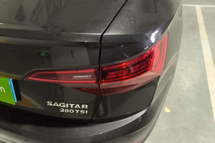 Used Volkswagen Sagitar 2021 280TSI DSG Comfort Connect Edition Right Rear Taillight
