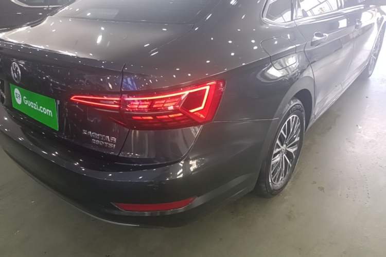Used Volkswagen Sagitar 2021 280TSI DSG Comfort Connect Edition Right Rear Taillight