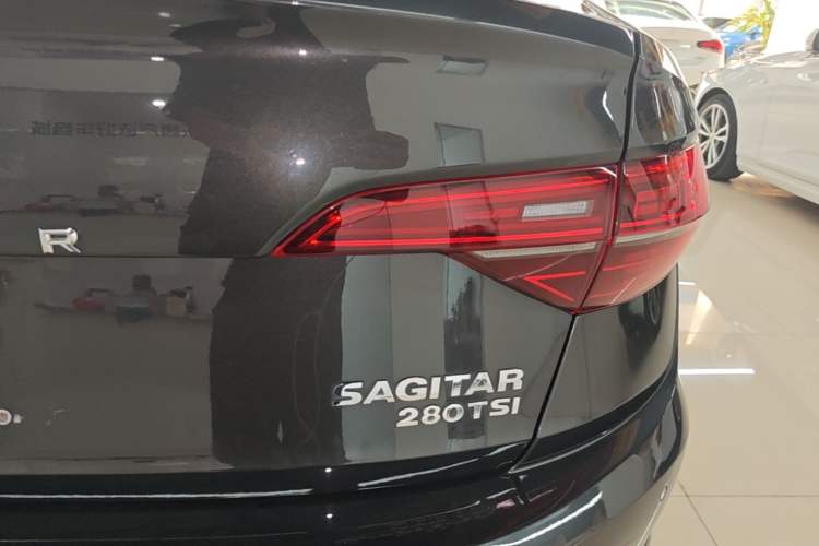 Used Volkswagen Sagitar 2021 280TSI DSG Comfort Connect Edition Right Rear Taillight