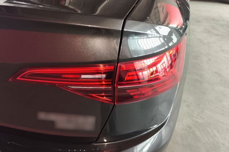 Used Volkswagen Sagitar 2021 280TSI DSG Comfort Connect Edition Right Rear Taillight