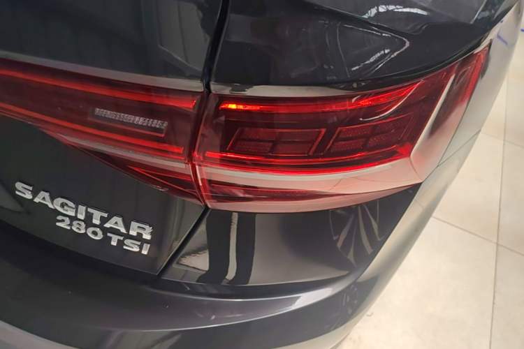 Used Volkswagen Sagitar 2021 280TSI DSG Comfort Connect Edition Right Rear Taillight