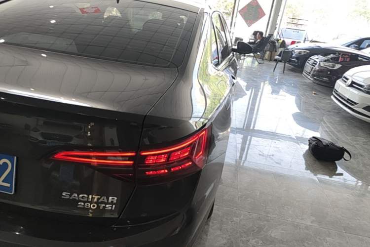Used Volkswagen Sagitar 2021 280TSI DSG Excellence Edition Right Rear Taillight