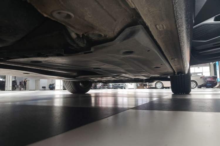 Used Volkswagen Sagitar 2021 280TSI DSG Excellence Edition Right Side Sill