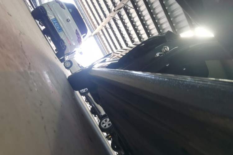 Used Volkswagen Sagitar 2021 280TSI DSG Excellence Edition Right Side Sill