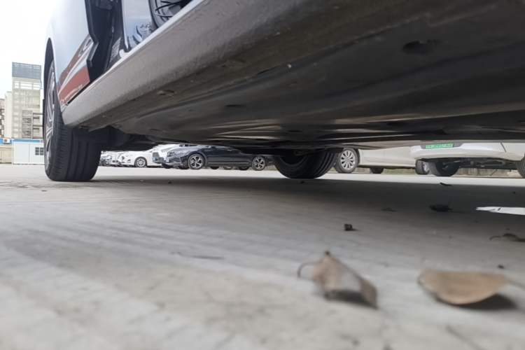 Used Volkswagen Sagitar 2021 280TSI DSG Luxury Smart Connectivity Edition Right Side Sill