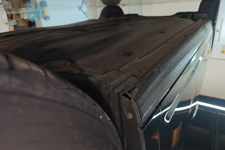 Used Volkswagen Sagitar 2021 280TSI DSG Comfort Connect Edition Right Side Sill