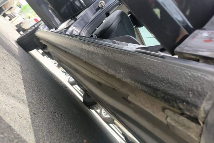 Used Volkswagen Sagitar 2021 280TSI DSG Comfort Connect Edition Right Side Sill