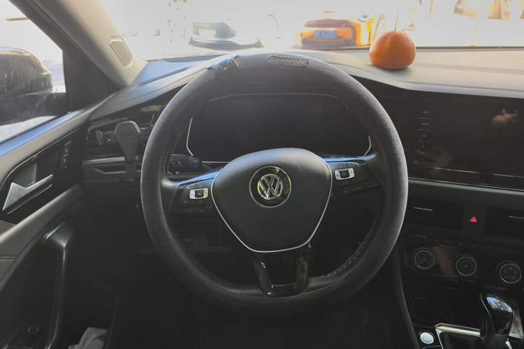 Used Volkswagen Sagitar 2021 280TSI DSG Comfort Connect Edition Steering Wheel