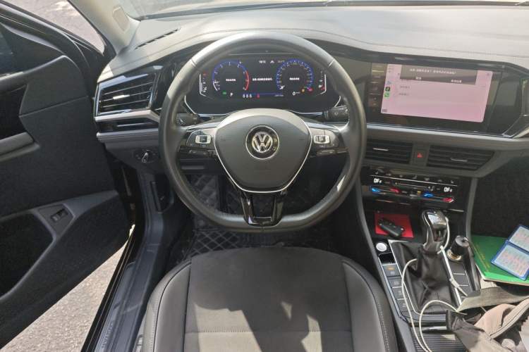 Used Volkswagen Sagitar 2021 280TSI DSG Luxury Smart Connectivity Edition Steering Wheel