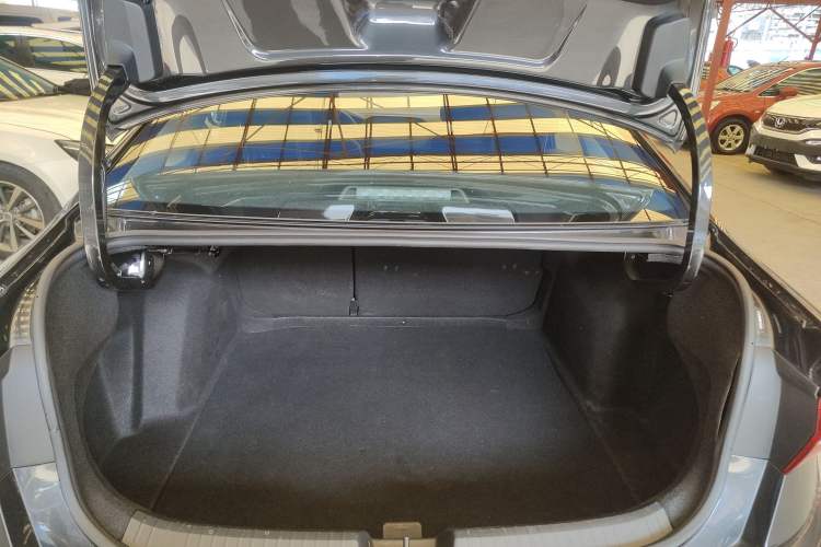 Used Volkswagen Sagitar 2021 280TSI DSG Comfort Connect Edition Trunk