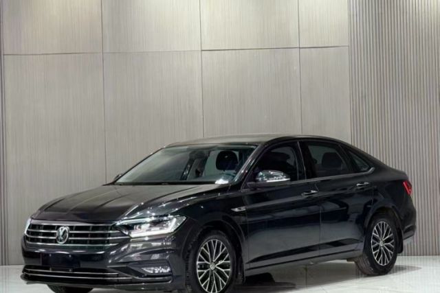 Ojetý Volkswagen Sagitar 2021 280TSI DSG Comfort Connect Edition