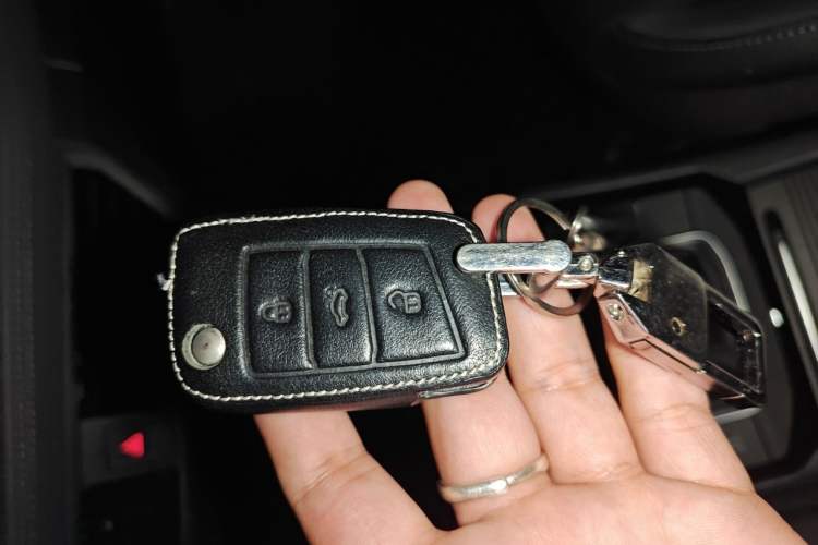 Used Volkswagen Sagitar 2021 280TSI DSG Comfort Connect Edition Vehicle Key