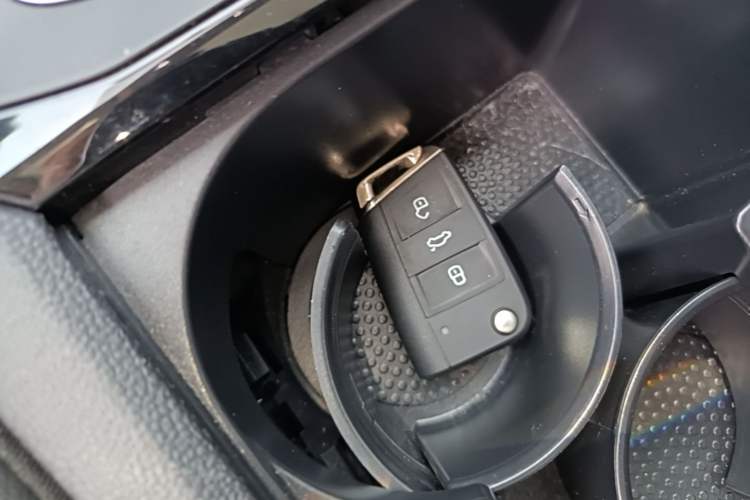 Used Volkswagen Sagitar 2021 200TSI DSG Comfort Connect Edition Vehicle Key