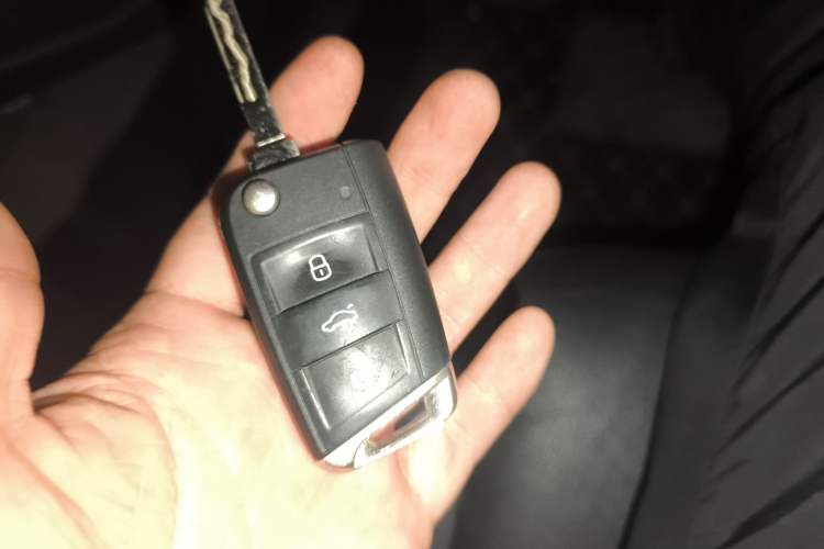 Used Volkswagen Sagitar 2021 280TSI DSG Excellence Edition Vehicle Key