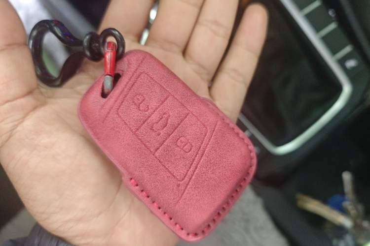 Used Volkswagen Sagitar 2021 280TSI DSG Excellence Edition Vehicle Key