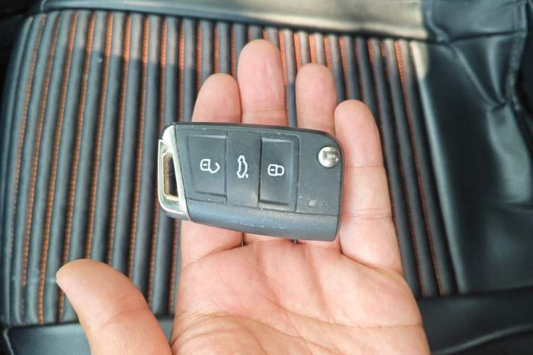 Used Volkswagen Sagitar 2021 280TSI DSG Luxury Smart Connectivity Edition Vehicle Key