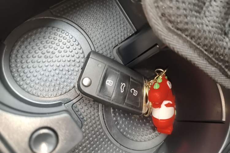 Used Volkswagen Sagitar 2021 280TSI DSG Luxury Smart Connectivity Edition Vehicle Key