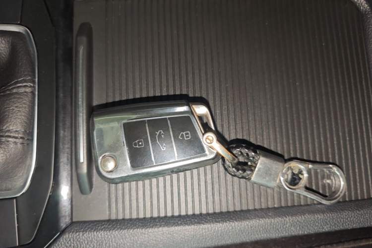 Used Volkswagen Sagitar 2021 280TSI DSG Comfort Connect Edition Vehicle Key