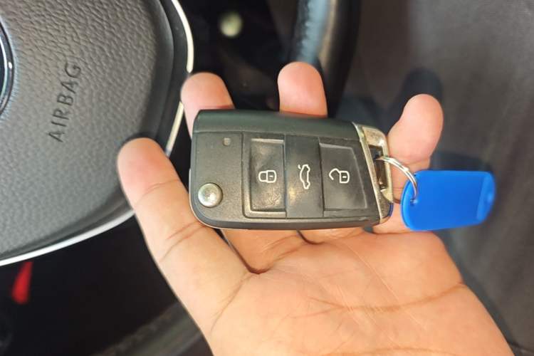 Used Volkswagen Sagitar 2021 280TSI DSG Excellence Edition Vehicle Key
