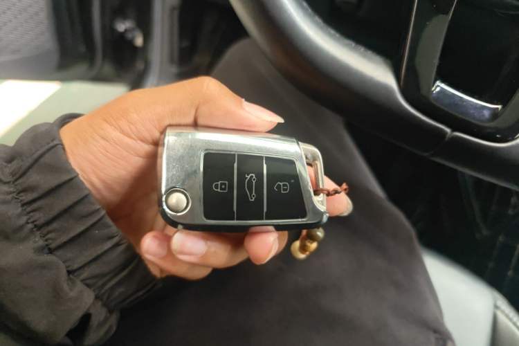 Used Volkswagen Sagitar 2021 280TSI DSG Excellence Edition Vehicle Key