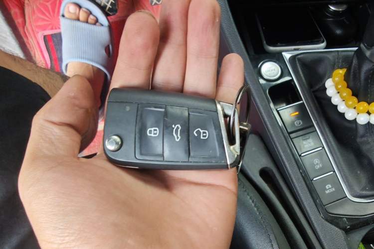 Used Volkswagen Sagitar 2021 200TSI DSG Comfort Connect Edition Vehicle Key