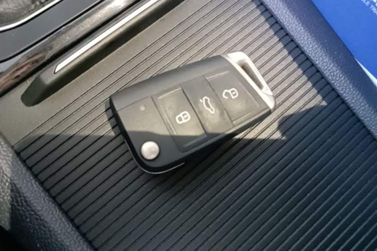 Used Volkswagen Sagitar 2021 280TSI DSG Excellence Edition Vehicle Key