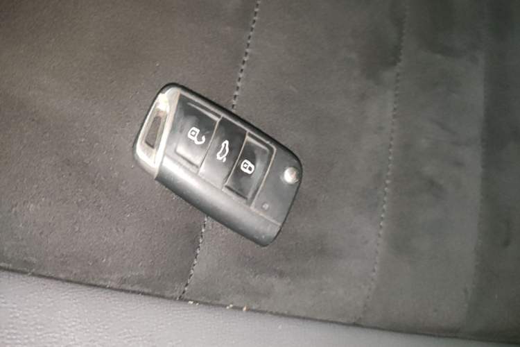 Used Volkswagen Sagitar 2021 280TSI DSG Excellence Edition Vehicle Key