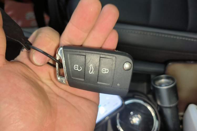 Used Volkswagen Sagitar 2021 280TSI DSG Comfort Connect Edition Vehicle Key