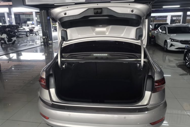 Used Volkswagen Sagitar 2021 280TSI DSG Comfort Connect Edition Interior 7