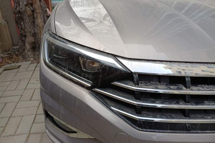 Used Volkswagen Sagitar 2021 200TSI DSG Comfort Connect Edition Right Front Headlight