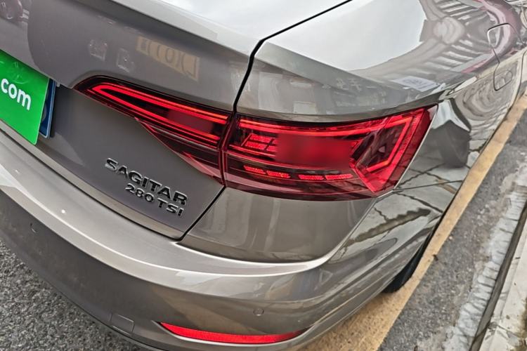 Used Volkswagen Sagitar 2021 280TSI DSG 30th Anniversary Edition Right Rear Taillight