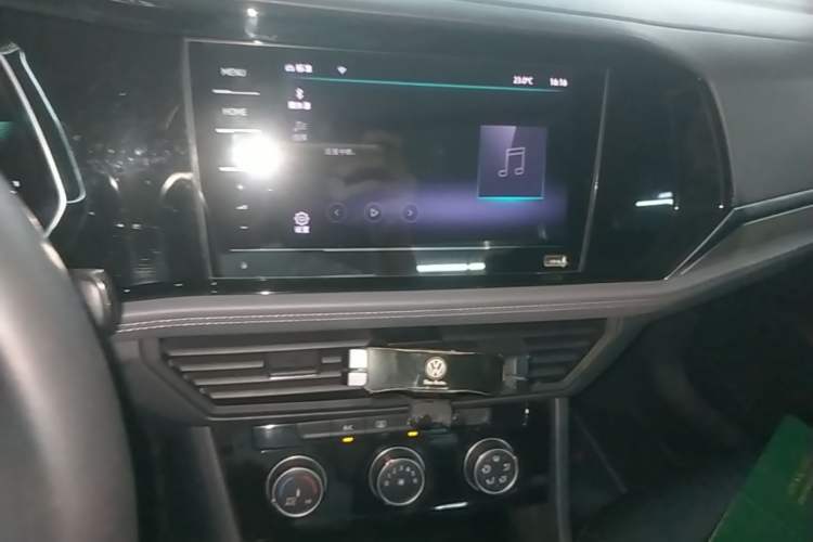 Used Volkswagen Sagitar 2021 280TSI DSG Excellence Edition Audio And AC Panel