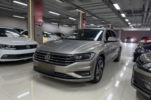 Używany Volkswagen Sagitar 2021 280TSI DSG Excellence Edition