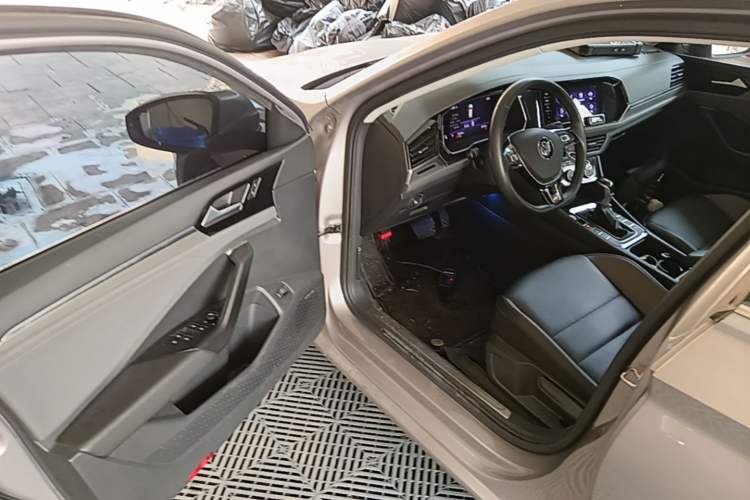 Used Volkswagen Sagitar 2021 280TSI DSG Excellence Edition Driver Seat