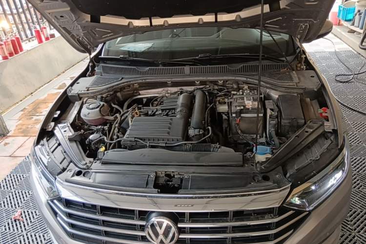 Used Volkswagen Sagitar 2021 280TSI DSG Excellence Edition Engine Bay