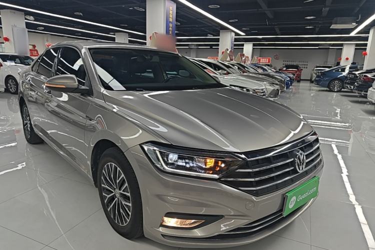 Used Volkswagen Sagitar 2021 280TSI DSG Comfort Connect Edition Front Right 45 Deg