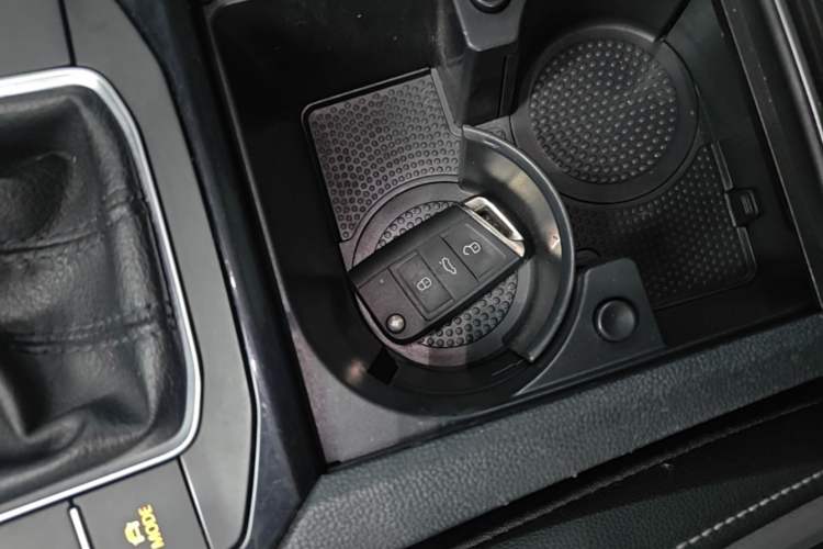 Used Volkswagen Sagitar 2021 280TSI DSG Comfort Connect Edition Interior 1