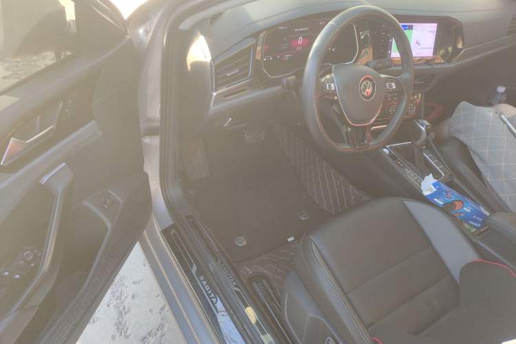 Used Volkswagen Sagitar 2021 280TSI DSG Excellence Edition Interior 3