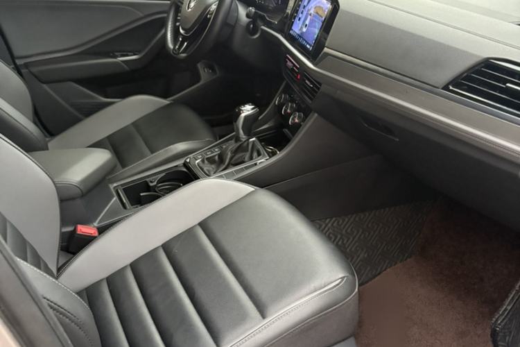 Used Volkswagen Sagitar 2021 200TSI DSG Comfort Connect Edition Interior 4